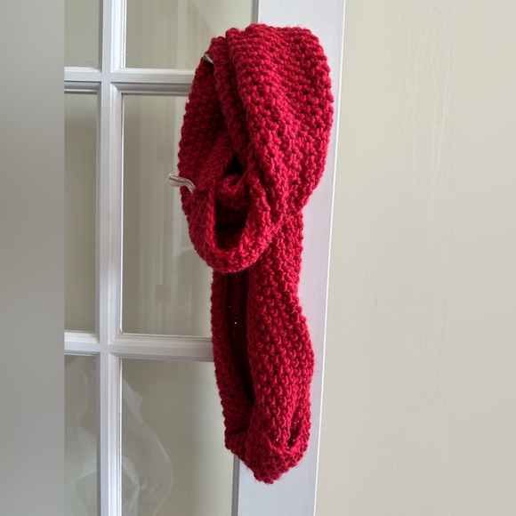 >20 Fashion Scarves as a set. Coach, Colts, etc - Picture 10 of 10